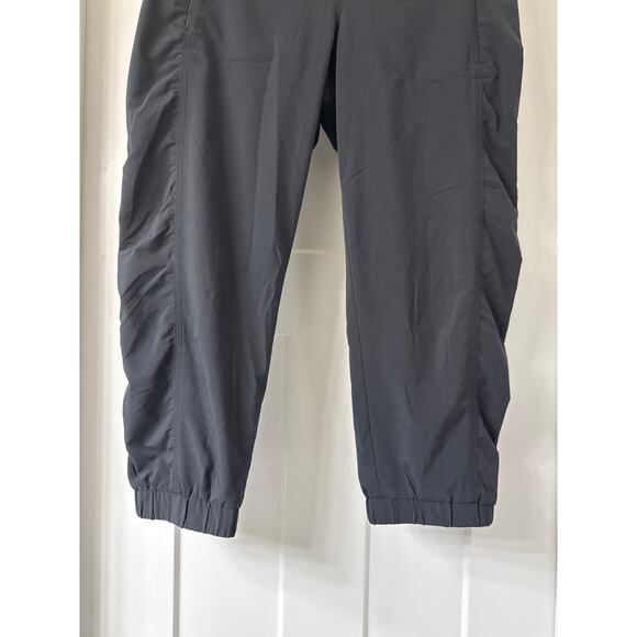 Athleta La Viva Capri Black Pants Womens Sz 6 *964585 Hiking Travel Lightweight - Picture 6 of 9
